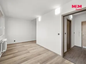 Prodej bytu 1+kk, Kladno - Kročehlavy, Švýcarská, 27 m2