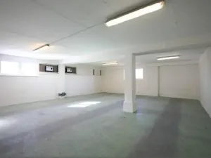 Pronájem skladu, Praha - Horní Počernice, Ve žlíbku, 77 m2
