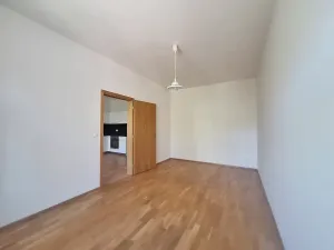 Pronájem bytu 2+kk, Praha - Nusle, Jaurisova, 40 m2