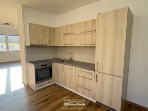 Pronájem bytu 2+kk, Hranice - Hranice I-Město, Pernštejnské náměstí, 55 m2
