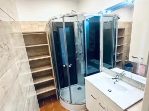 Prodej bytu 2+1, Karlovy Vary, Jaltská, 51 m2