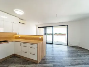 Prodej bytu 4+kk, Mikulov, Republikánské obrany, 93 m2