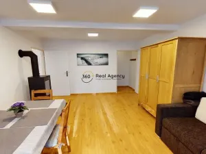 Pronájem chaty, Jevany, Ve Smrčinách, 85 m2