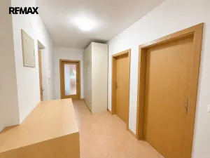 Pronájem bytu 3+kk, Praha - Libeň, Kovanecká, 74 m2