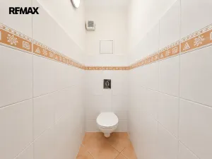 Pronájem bytu 3+kk, Praha - Libeň, Kovanecká, 74 m2