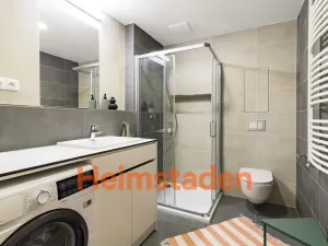 Pronájem bytu 2+1, Praha - Holešovice, U Pergamenky, 56 m2