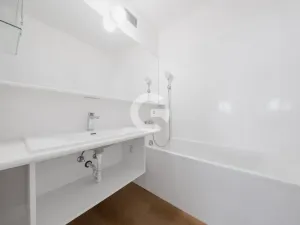 Prodej bytu 3+1, Zlín, Okružní, 77 m2