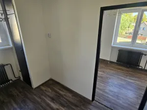 Pronájem bytu 3+1, Modlany - Suché, 68 m2