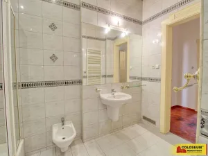 Pronájem bytu 3+1, Znojmo, náměstí Republiky, 96 m2