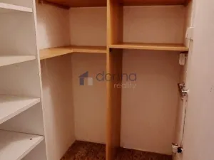 Pronájem bytu 2+kk, Praha, Markušova, 49 m2