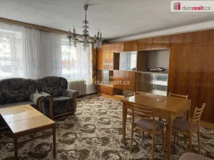 Prodej komerční nemovitosti, Velešín, náměstí J. V. Kamarýta, 505 m2