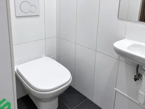 Pronájem bytu 2+kk, Praha - Libeň, V Holešovičkách, 38 m2