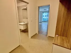 Pronájem bytu 2+kk, Praha - Hlubočepy, Baarové, 55 m2