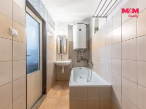 Prodej rodinného domu, Činěves, 161 m2