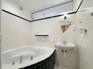 Pronájem bytu 2+kk, Praha - Hloubětín, Zelenečská, 52 m2