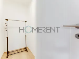 Pronájem bytu 2+kk, Praha - Karlín, Kaizlovy sady, 53 m2