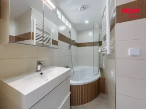 Prodej bytu 4+1, Sokolov, Jelínkova, 84 m2