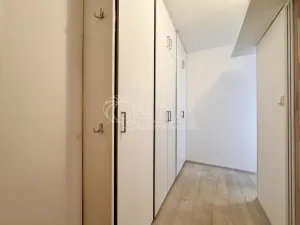Pronájem bytu 2+kk, Praha - Suchdol, Stehlíkova, 48 m2