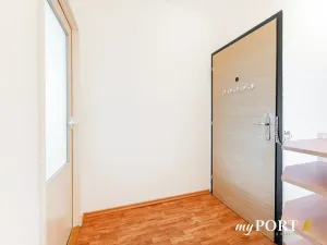Prodej bytu 3+1, Hluboká nad Vltavou, Nerudova, 71 m2