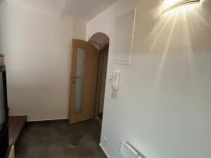 Pronájem bytu 1+kk, Kutná Hora, Komenského náměstí, 27 m2
