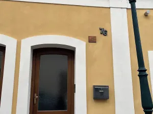 Pronájem bytu 1+kk, Kutná Hora, Komenského náměstí, 27 m2