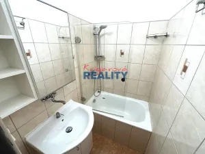Pronájem bytu 1+1, České Budějovice - České Budějovice 7, Papírenská, 38 m2