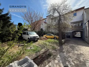 Prodej činžovního domu, Praha - Strašnice, Na hroudě, 400 m2