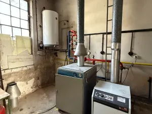Prodej činžovního domu, Praha - Strašnice, Na hroudě, 400 m2