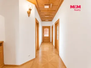 Pronájem bytu 4+1, Kladno, Na stráni, 168 m2