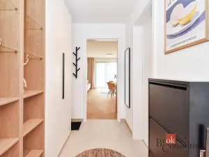 Pronájem bytu 1+kk, Praha - Dolní Chabry, Za Pískovnou, 37 m2