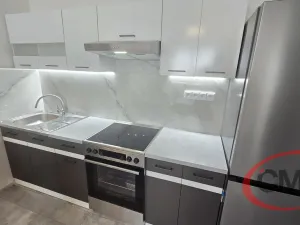 Pronájem bytu 2+kk, Praha, Štúrova, 42 m2
