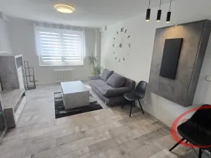 Pronájem bytu 2+kk, Praha, Štúrova, 42 m2