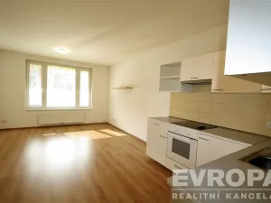 Pronájem bytu 1+kk, Praha - Letňany, Pavla Beneše, 37 m2
