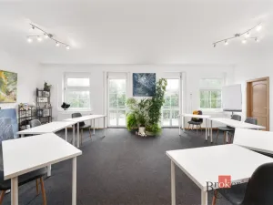 Prodej obchodního prostoru, Hostivice, Čsl. armády, 1000 m2