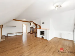 Prodej obchodního prostoru, Hostivice, Čsl. armády, 1000 m2