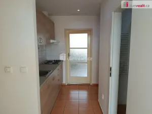 Pronájem bytu 2+kk, Praha - Vršovice, Novgorodská, 39 m2