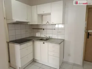 Pronájem bytu 2+kk, Praha - Strašnice, Za poštou, 58 m2