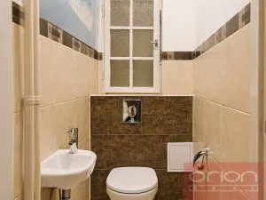 Prodej bytu 3+1, Praha - Holešovice, Veverkova, 109 m2