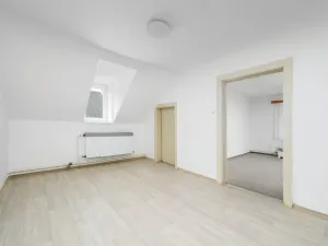 Pronájem bytu 4+1, Liberec, U Školy, 80 m2
