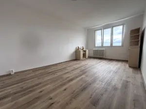 Pronájem bytu 2+1, Plzeň - Jižní Předměstí, Adelova, 61 m2