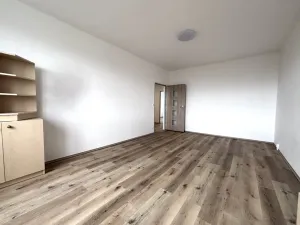 Pronájem bytu 2+1, Plzeň - Jižní Předměstí, Adelova, 61 m2