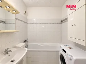 Prodej bytu 3+1, Praha - Chodov, Zdiměřická, 71 m2