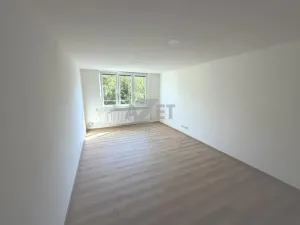 Prodej bytu 2+1, Orlová - Lutyně, Vnitřní, 57 m2