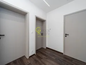 Prodej rodinného domu, Podolanka, V Ohradě, 129 m2
