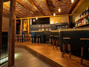 Pronájem restaurace, Říčany, Říčanská, 350 m2