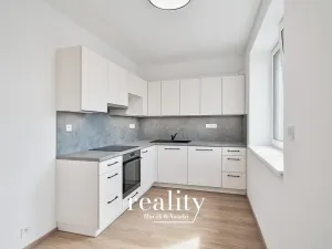 Pronájem bytu 2+kk, Znojmo, Vančurova, 49 m2
