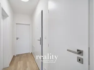 Pronájem bytu 2+kk, Znojmo, Vančurova, 49 m2