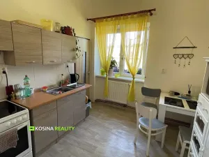 Prodej bytu 3+1, Kynšperk nad Ohří, Staré náměstí, 78 m2
