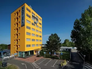Pronájem skladu, Praha - Žižkov, Malešická, 70 m2