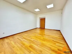 Pronájem kanceláře, Ústí nad Labem, Žižkova, 200 m2